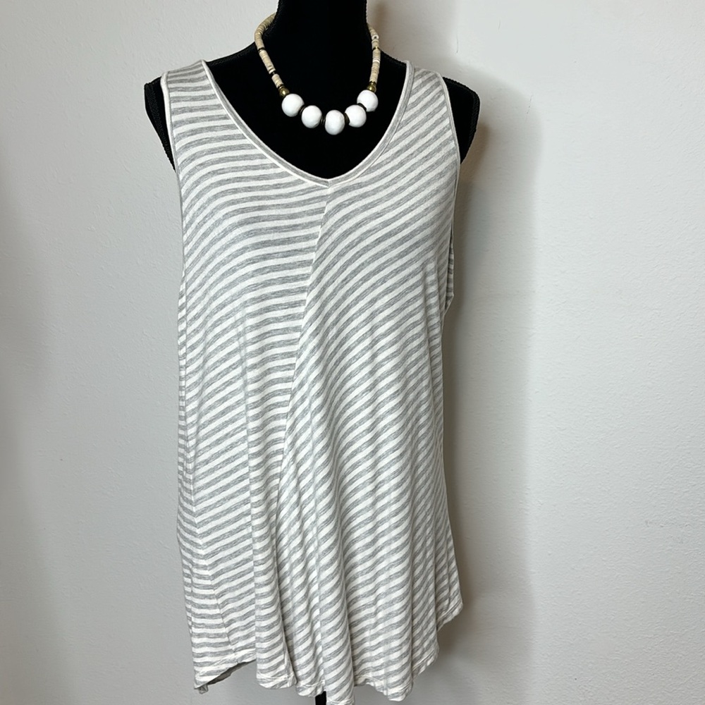 Maurices 24/7 Size Xl Gray And White Striped Tank… - image 6